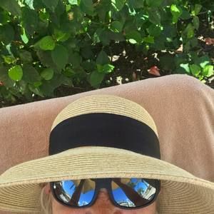 Meet your Posher, Eileen